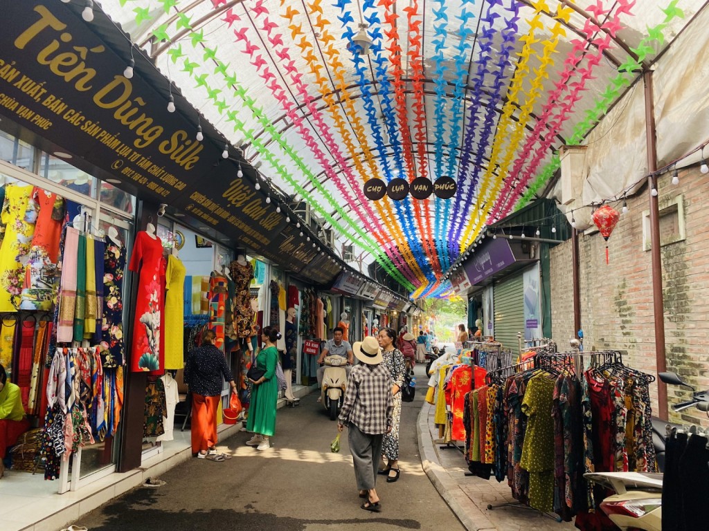 Van Phuc Silk Village