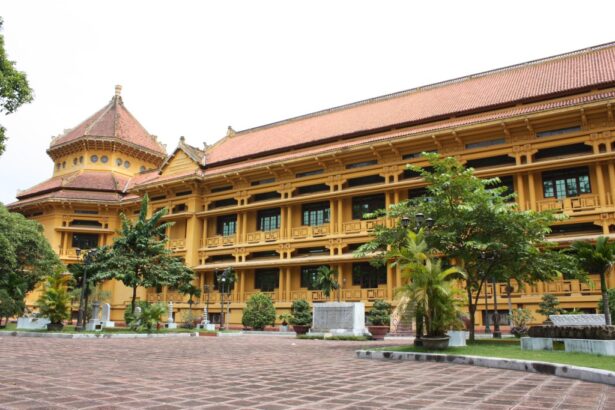Complete half-day itinerary with Vietnam History Museum